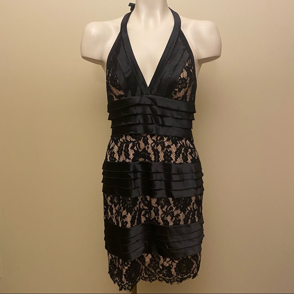BCBGMaxazria Lace Detailed Dress
